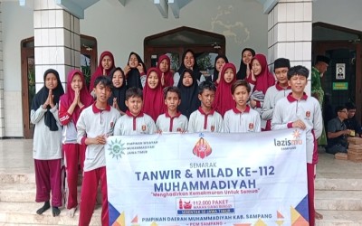SMP Muhammadiyah 1 Sampang Memperingati Milad Muhammadiyah ke-112 Tahun